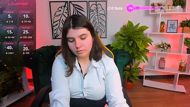 Viola  Shy online show from February 25, 2025, 9:02 pm