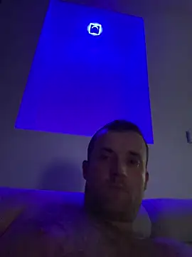 MateoKimiBi online show from April 21, 2026, 10:56 pm