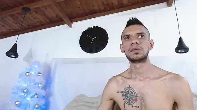 Snapshot of BIGZEHUZ chatting on January 3, 2025, 7:49 am BIGZEHUZ online show from January 3, 2025, 7:49 am