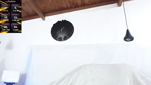 Snapshot of BIGZEHUZ chatting on February 20, 2025, 7:23 am BIGZEHUZ online show from February 20, 2025, 7:23 am