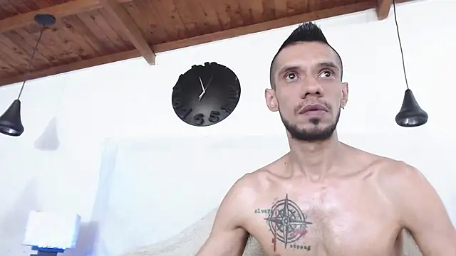 Snapshot of BIGZEHUZ chatting on March 1, 2025, 10:34 am BIGZEHUZ online show from March 1, 2025, 10:34 am