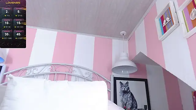 Snapshot of BIGZEHUZ chatting on March 9, 2025, 7:56 am BIGZEHUZ online show from March 9, 2025, 7:56 am