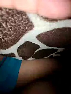 Snapshot of chica_travieza chatting on February 15, 2026, 4:31 am chica travieza online show from February 15, 2026, 4:31 am