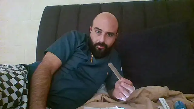Snapshot of Denisilboss chatting on March 28, 2026, 1:43 pm Denisilboss online show from March 28, 2026, 1:43 pm