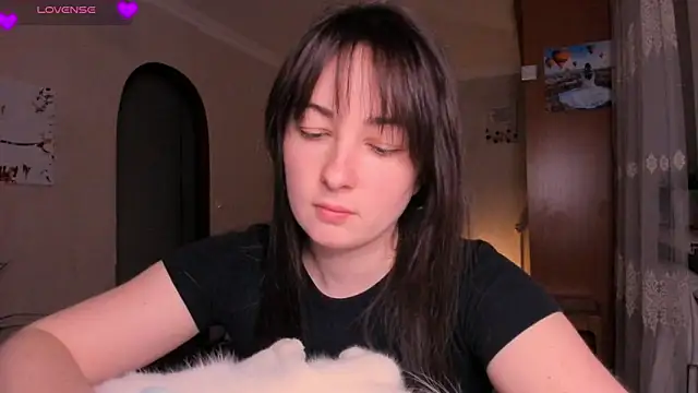 cClandesTina online show from March 16, 2026, 6:34 pm