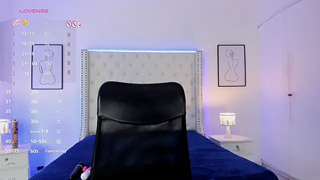 Snapshot of Coco_Balenciaga_ chatting on January 7, 2025, 12:09 pm Coco Balenciaga online show from January 7, 2025, 12:09 pm