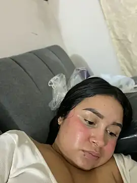 Pretty Isadora online show from March 16, 2025, 2:32 am