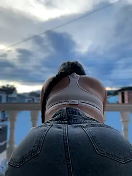 Pretty Isadora online show from September 21, 2025, 9:49 pm