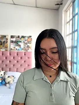 Pretty Isadora online show from October 4, 2025, 7:34 pm