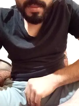 Snapshot of Kaan1607 chatting on November 2, 2025, 10:39 am Kaan1607 online show from November 2, 2025, 10:39 am