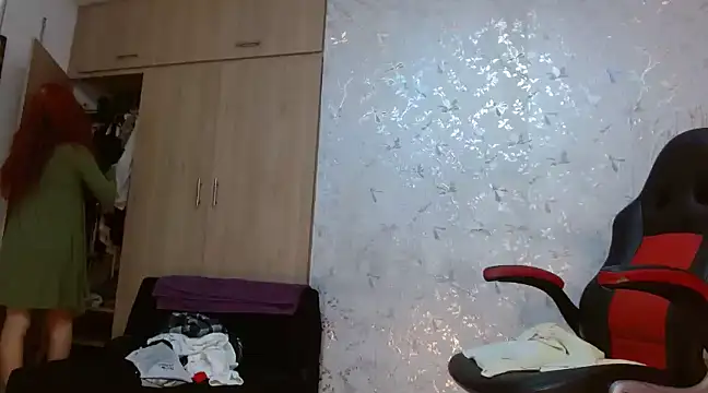 Snapshot of Samantabrown_ chatting on March 6, 2025, 5:33 pm Samantabrown online show from March 6, 2025, 5:33 pm