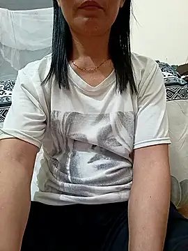 Snapshot of Asian_girl13 chatting on April 20, 2026, 10:51 am Asian girl13 online show from April 20, 2026, 10:51 am