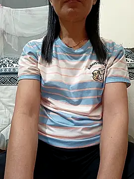 Snapshot of Asian_girl13 chatting on April 20, 2026, 10:55 pm Asian girl13 online show from April 20, 2026, 10:55 pm