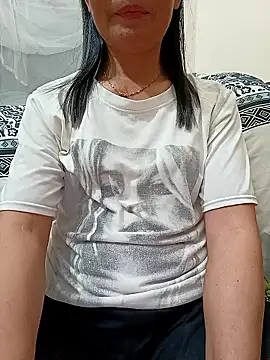 Snapshot of Asian_girl13 chatting on April 29, 2026, 1:04 pm Asian girl13 online show from April 29, 2026, 1:04 pm