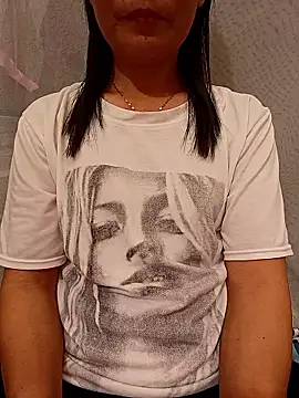 Snapshot of Asian_girl13 chatting on May 11, 2026, 1:39 pm Asian girl13 online show from May 11, 2026, 1:39 pm
