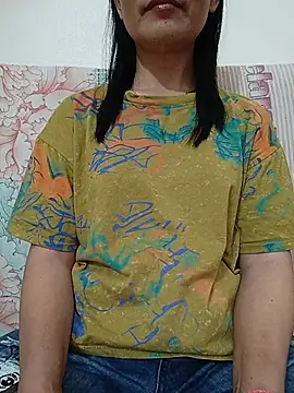 Snapshot of Asian_girl13 chatting on May 20, 2026, 11:00 pm Asian girl13 online show from May 20, 2026, 11:00 pm