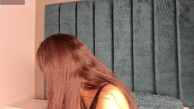 IsabellaGrey19 online show from November 9, 2025, 7:12 pm