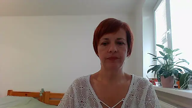 Snapshot of LoraLoraMay chatting on October 5, 2025, 12:03 pm LoraLoraMay online show from October 5, 2025, 12:03 pm