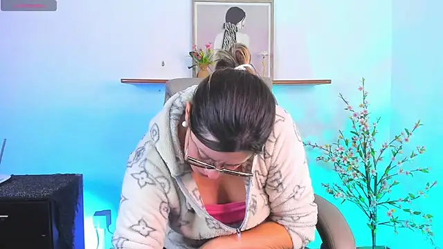 Chanelll Taylorr  online show from January 10, 2026, 3:08 am