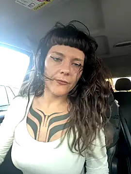 OniricFemme online show from October 18, 2025, 3:46 pm