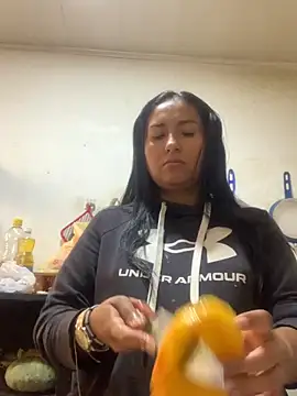 luna asss online show from September 17, 2025, 3:35 pm