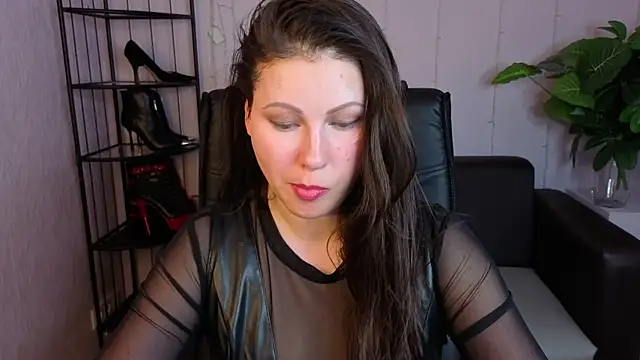 Dana  dom online show from March 25, 2026, 8:42 am