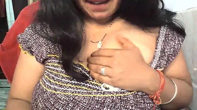 Gulaboo bhabi online show from February 8, 2026, 5:16 pm