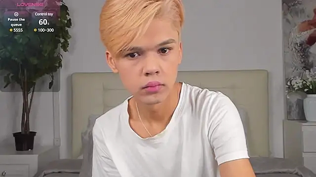 Felix Rey online show from February 6, 2025, 4:03 pm