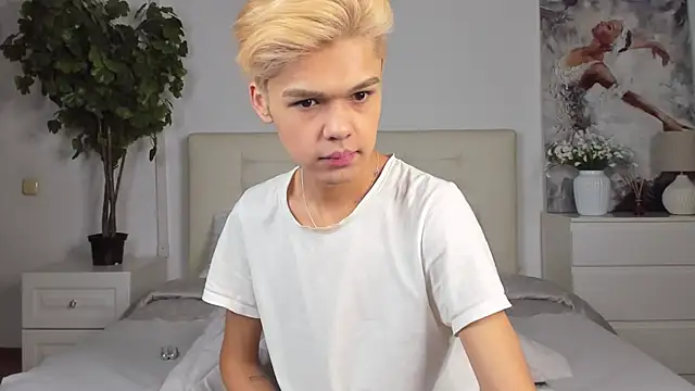 Felix Rey online show from February 9, 2025, 7:09 pm