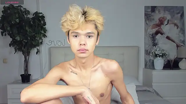 Felix Rey online show from September 18, 2025, 1:24 pm