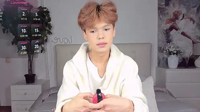 Felix Rey online show from September 24, 2025, 4:21 pm