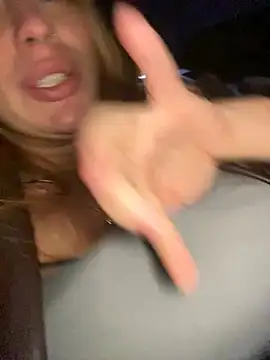 Sweet   Emily online show from December 12, 2024, 7:04 pm