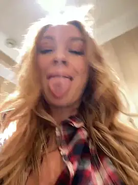 Sweet   Emily online show from December 25, 2024, 3:28 pm