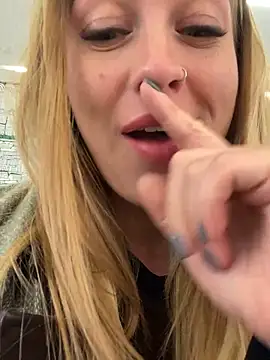 Sweet   Emily online show from March 12, 2025, 4:02 pm