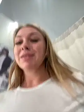 Sweet   Emily online show from March 19, 2025, 1:18 pm