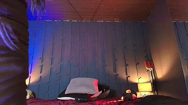 MorganaCrowley online show from January 22, 2025, 1:10 am