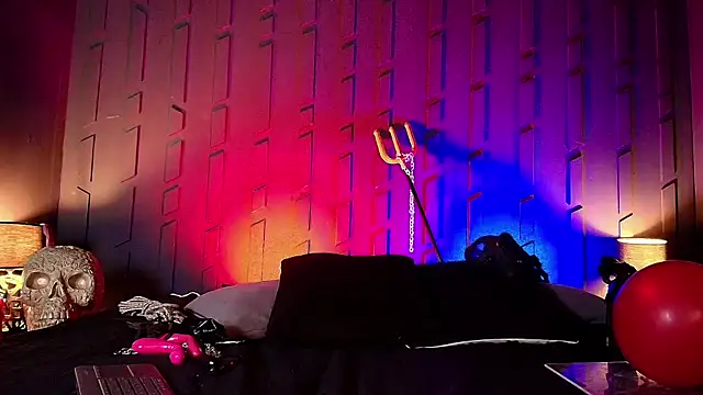 MorganaCrowley online show from February 13, 2025, 7:31 pm