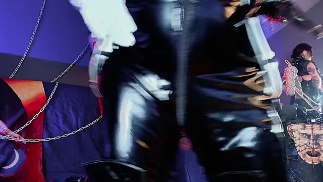 MorganaCrowley online show from November 18, 2025, 11:58 am