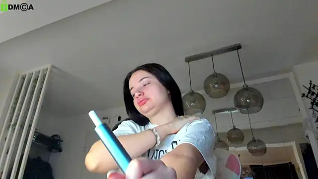 IreneVON online show from March 19, 2026, 4:05 am