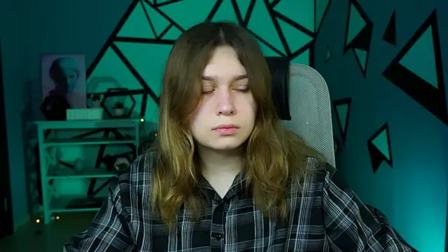 FioraMarmoris online show from February 1, 2025, 5:07 am