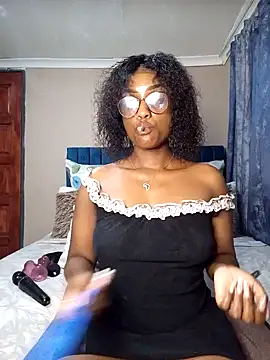 Snapshot of Queen-Chocolate chatting on January 31, 2025, 2:58 am Queen-Chocolate online show from January 31, 2025, 2:58 am