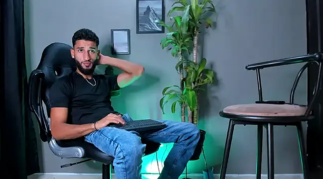 Damian 022 online show from December 29, 2024, 1:24 am