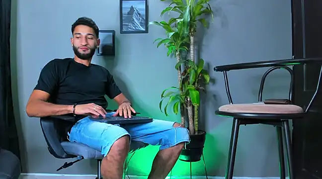 Damian 022 online show from March 3, 2025, 9:48 pm