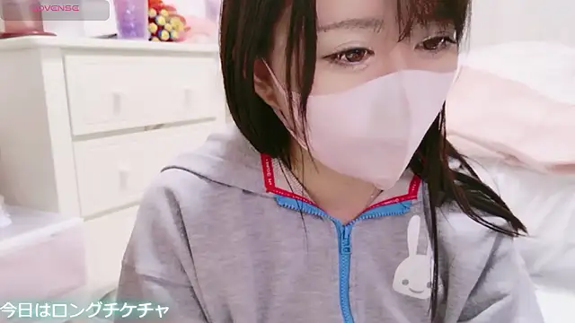 maii- online show from April 2, 2026, 1:20 pm