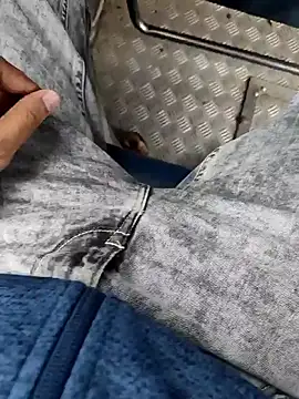 KingCobraClassy online show from January 14, 2026, 11:16 am