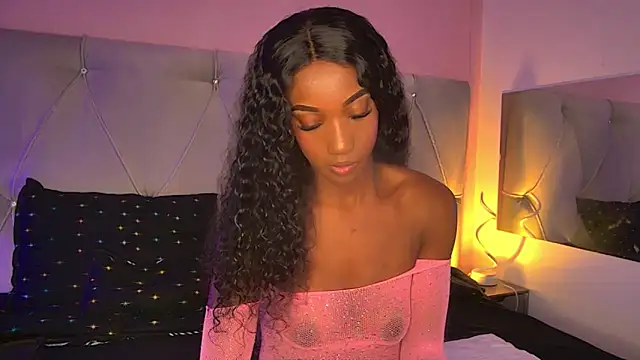 Snapshot of FiorelaLenin chatting on February 12, 2026, 6:14 pm FiorelaLenin online show from February 12, 2026, 6:14 pm