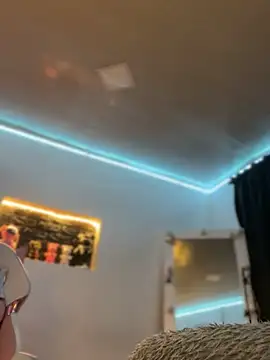 KittyRous online show from February 11, 2026, 5:23 am