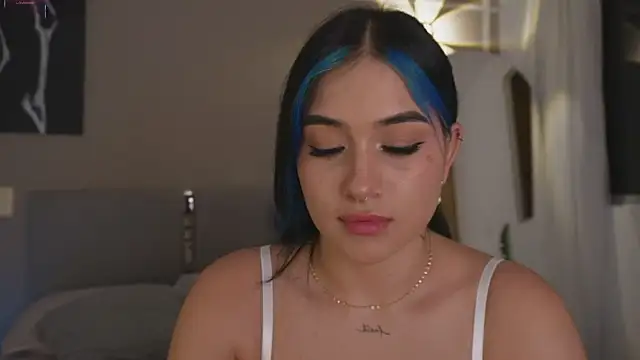 AnnyHizzle online show from December 19, 2025, 3:13 am