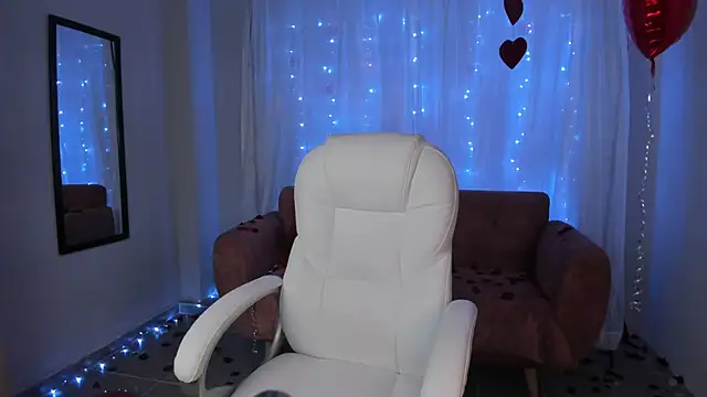 Alice23jones online show from February 15, 2025, 2:04 am