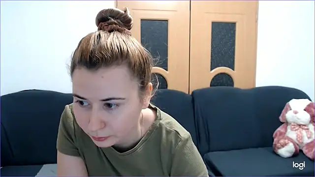 Snapshot of VioletaFlower7 chatting on January 27, 2025, 6:09 pm VioletaFlower7 online show from January 27, 2025, 6:09 pm